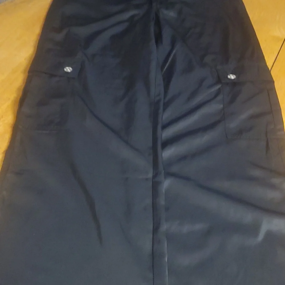 Forever 21 satin cargo pants size medium - Picture 6 of 7